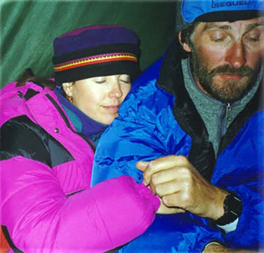 Около 11 часов утра Фрэнсис Арсентьев умерла у альпинистов на руках.
