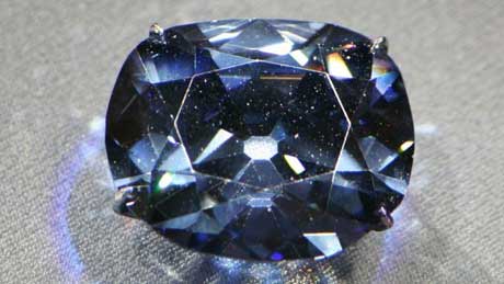Начиная с 1958 года алмаз «Хоуп» находится в Смитсоновском институте в США