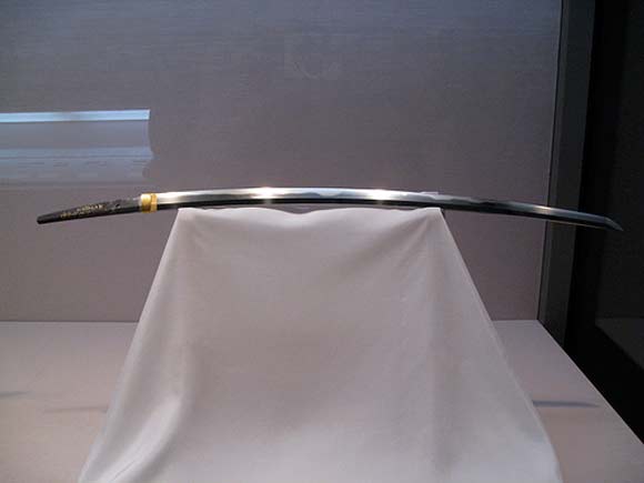 Самый знаменитый меч кузнеца Масамунэ называется Хондзе Масамунэ